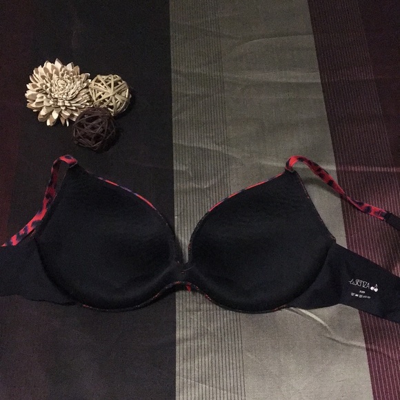 Body Kiss Push Up Bra - Picture 2 of 3